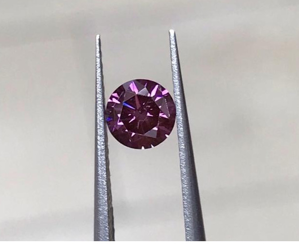 Natural Extra Fine Rich Purple Diamond – Round – VS2-SI1 – Africa – Extra Fine G