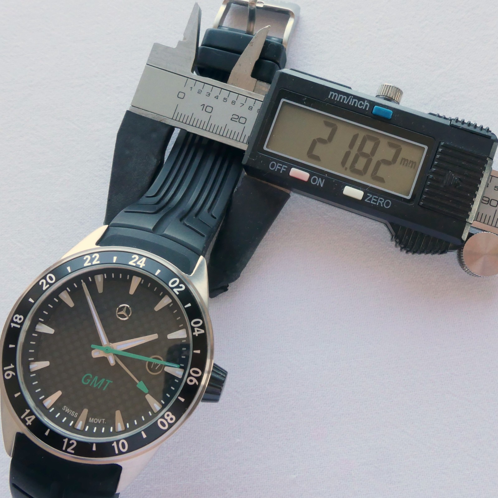 Mercedes Benz AMG DTM Petronas Motorsport Carbon Racing Car Accessory GMT Watch