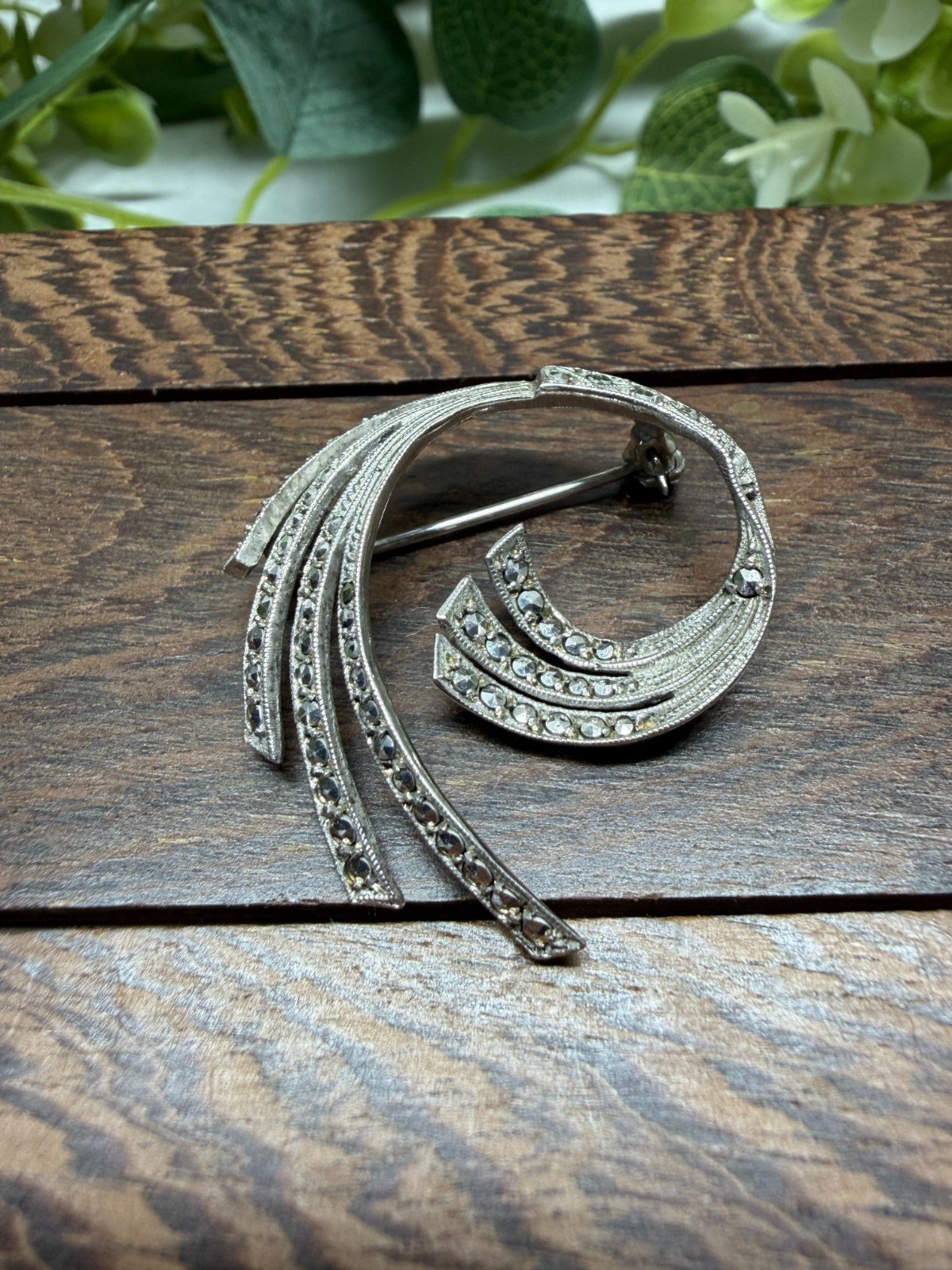 Classic Vintage 835 Silver Art Deco Style Brooch – Elegant Retro Design 7g