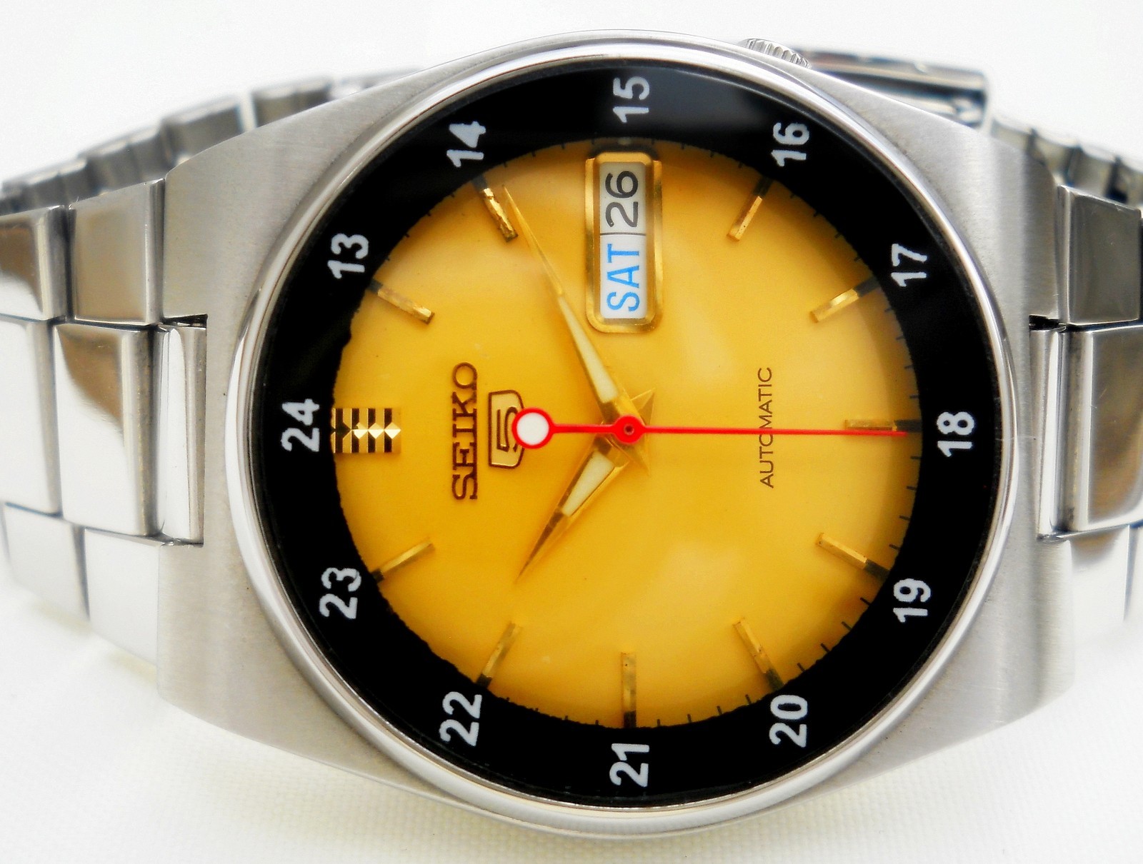 Vintage Seiko 5 Railway Time Automatic Watch Yellow Sunburst Dial Caliber 7S26