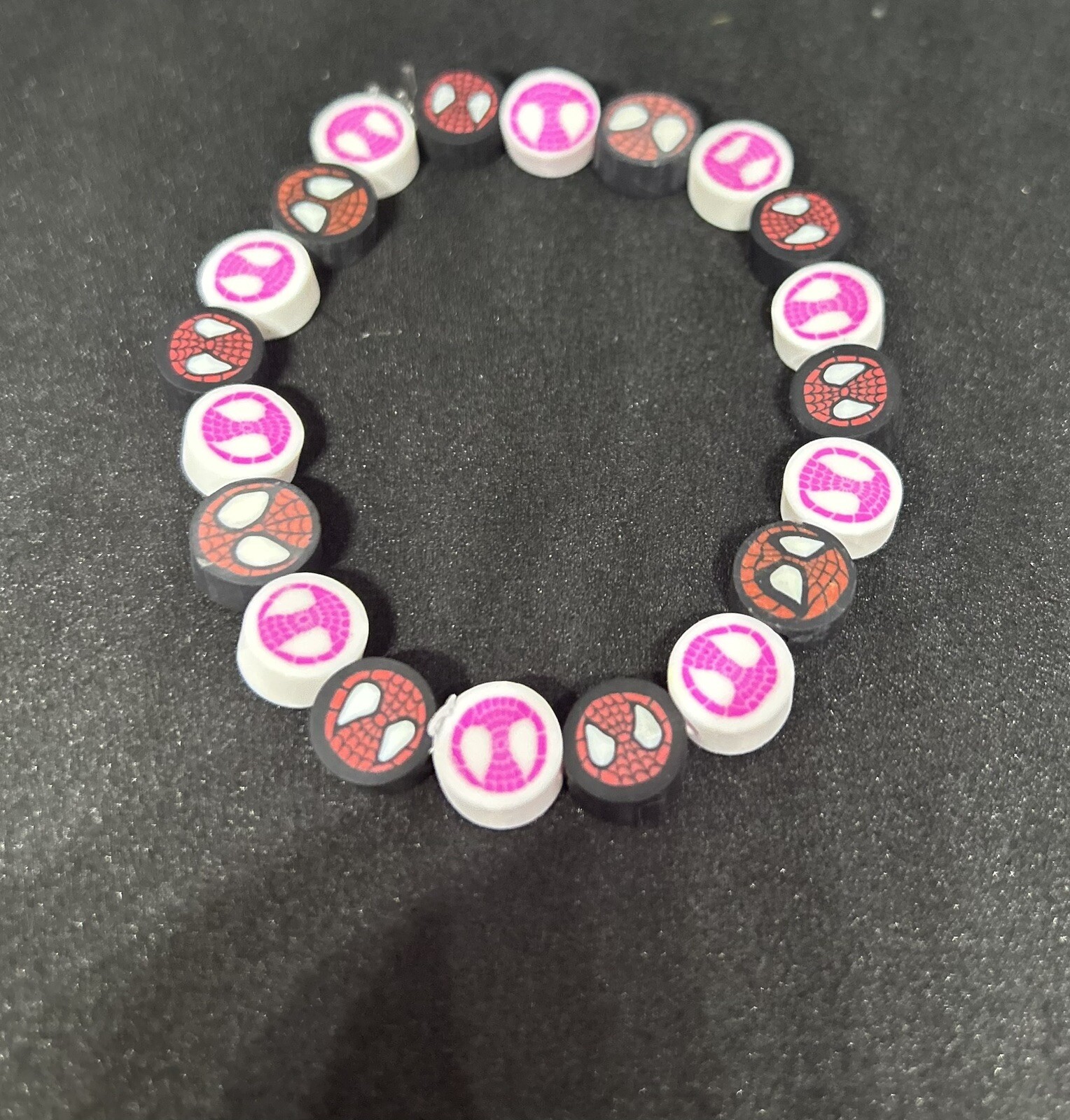 Spiderman & Gwen Stacy (Superhero) Heishi Bracelet