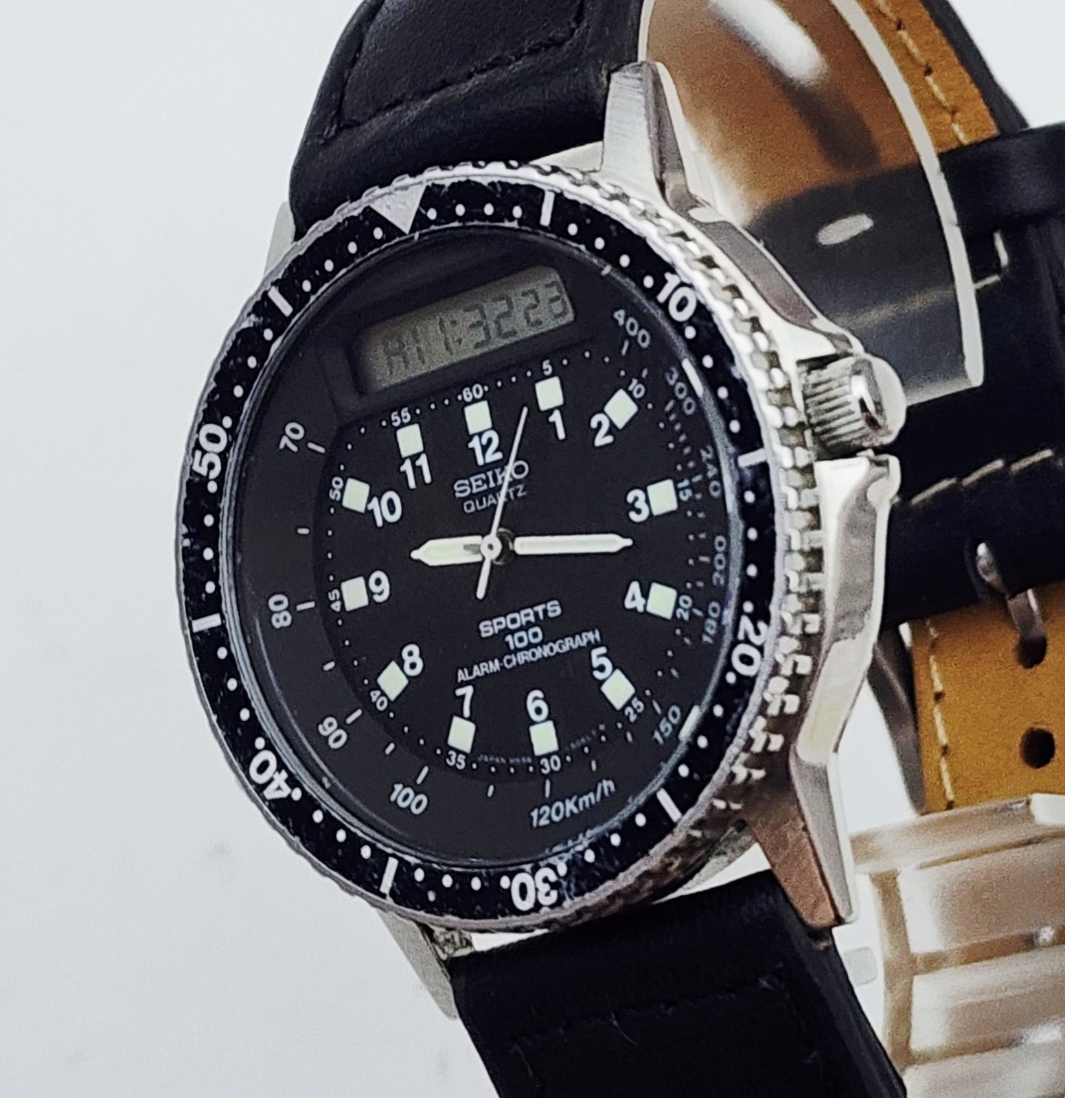 Men Vintage 1983 ANALOG-DIGITAL Watch SEIKO “Baby Arnie” H556-5029. Alarm. Chron