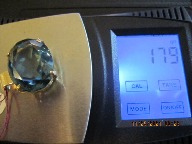 NWT 30 ct. December Blue Topaz 20 mm X 15mm