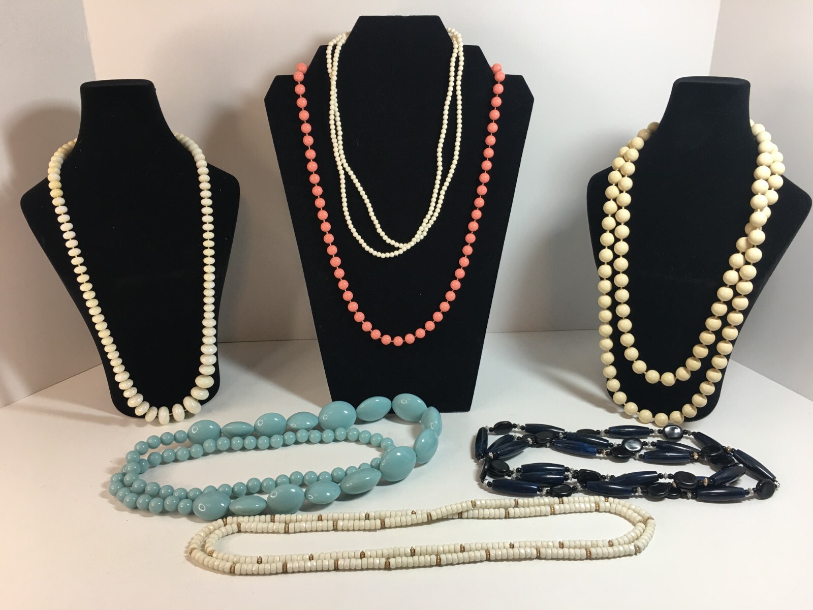 Costume Jewelry Necklace Lot 7 Pieces White Ivory Light Teal Blue Black Coral