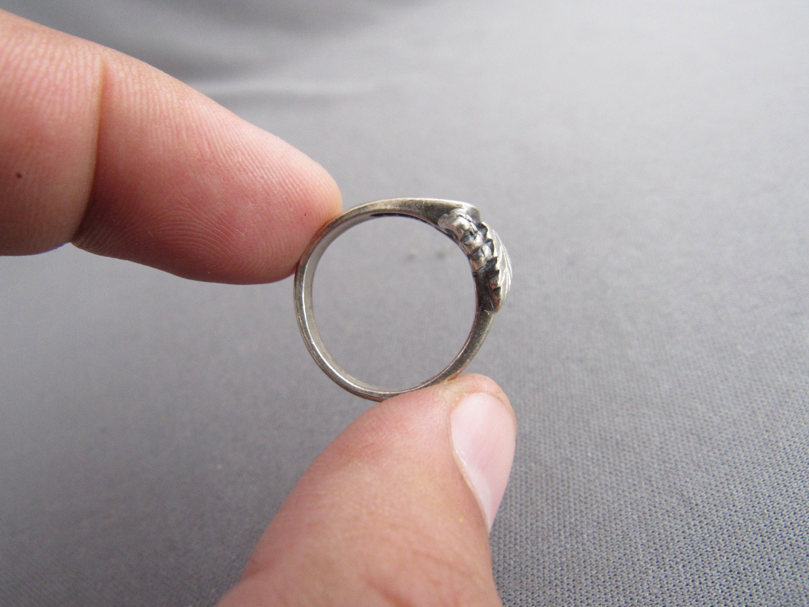 VINTAGE WHEELER MANUFACTURING SOLID STERLING GRAPE VINE RING SIZE 6.75