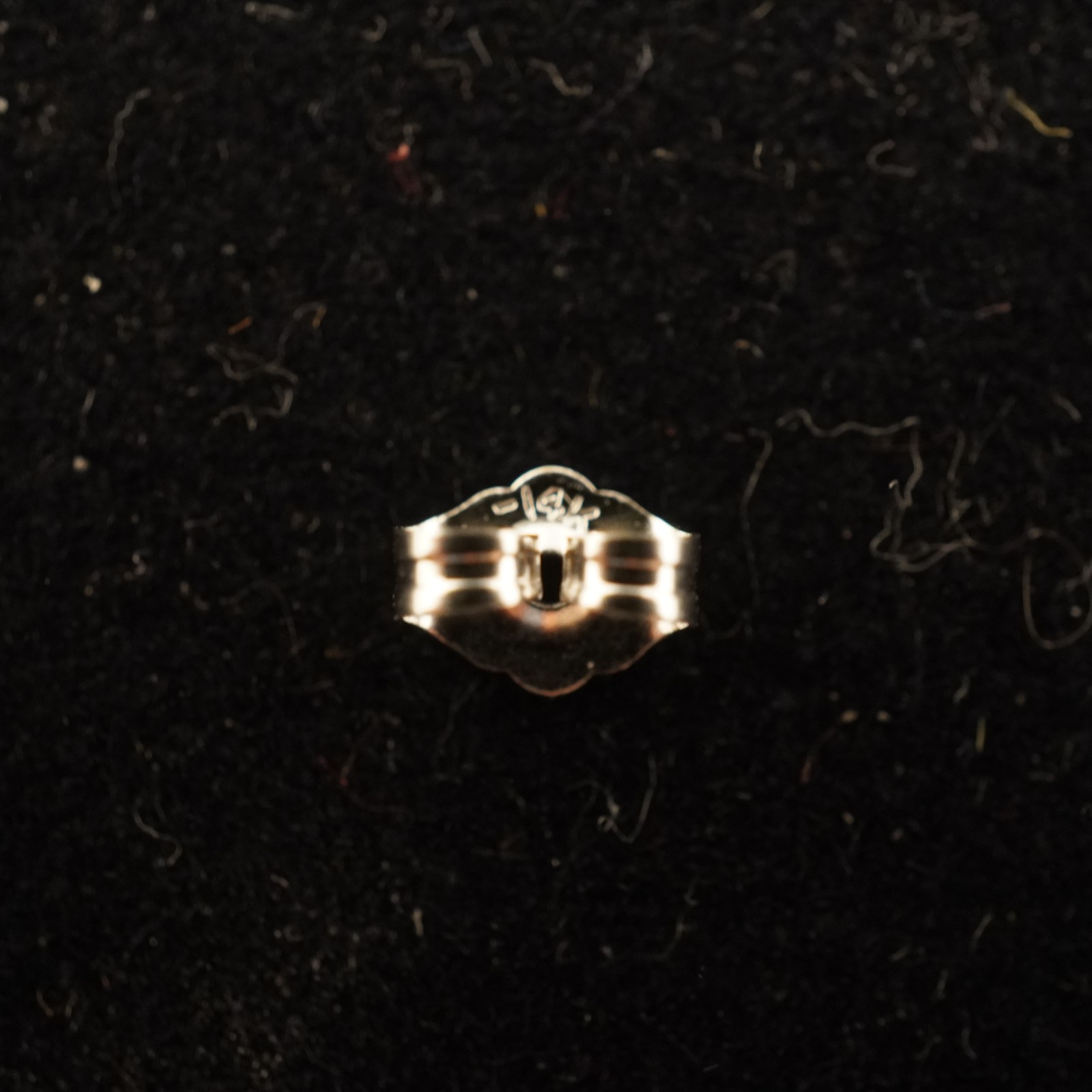 14k White Gold & 0.05ct Diamond Stud Earrings – Free Shipping USA