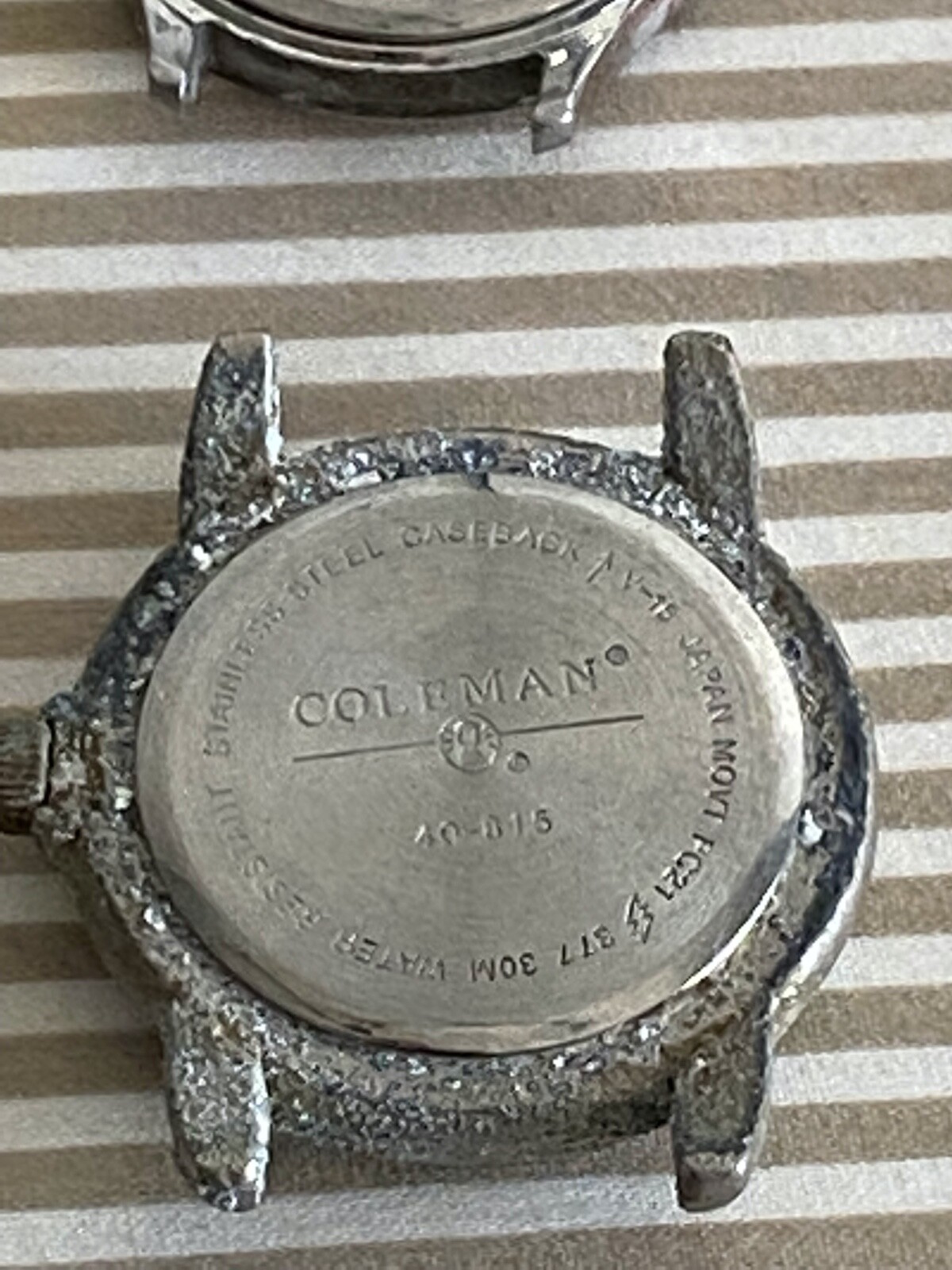 8 Unisex Watches – not working