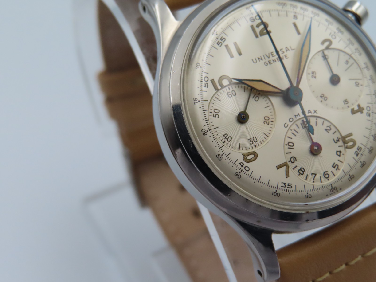 Universal Geneve Compax 22278 Manual 3 Register Chronograph Vintage Wristwatch