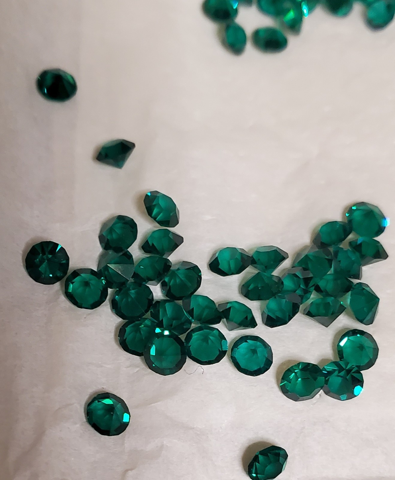 100PCS SWAROVSKI EMARALD 24PP UNFOILED CRYSTALS R1 ART. 1100