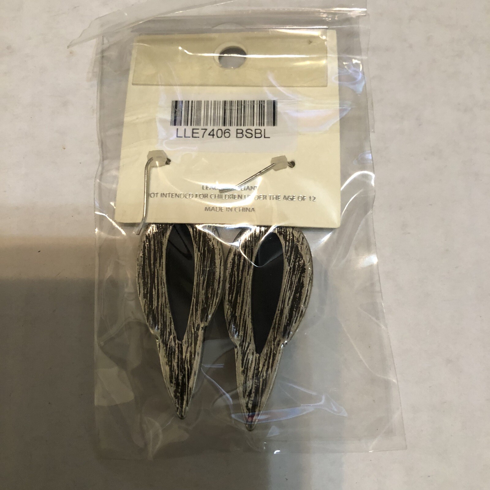 mia collection by kim min sun tear drop pierced earring blue/black jeweled 2”