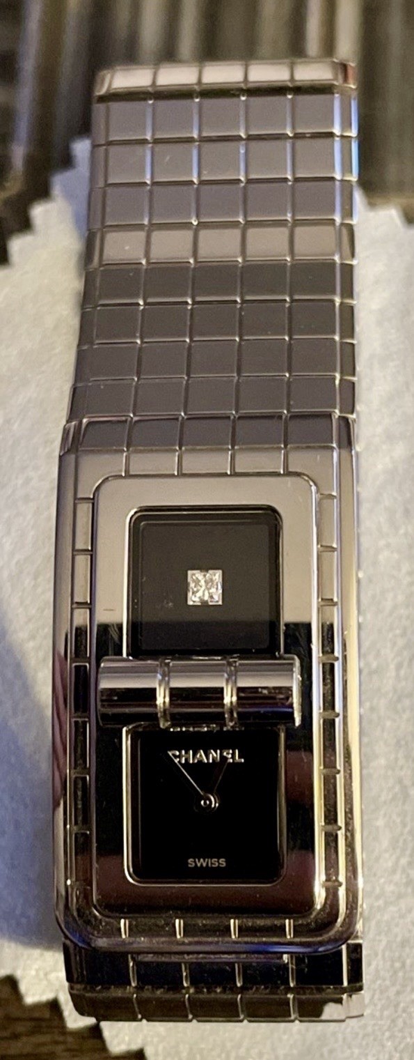 CHANEL Code Coco H5144 diamond black Dial Quartz Ladies Watch 6.8 Inches