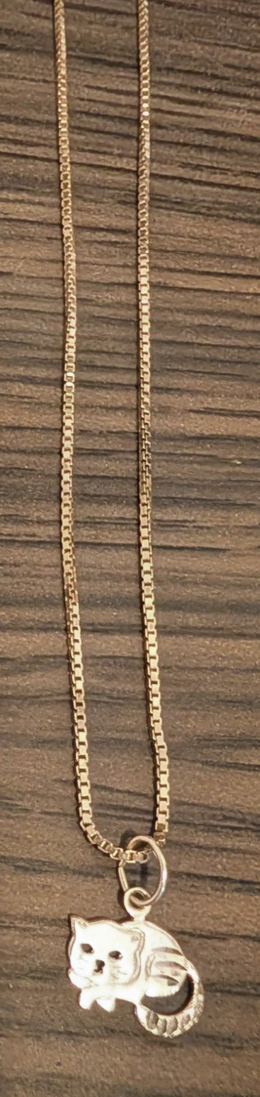 14k Yellow Gold Sleeping Cat Charm Necklace Pendant ~ 0.5g 19″ Chain