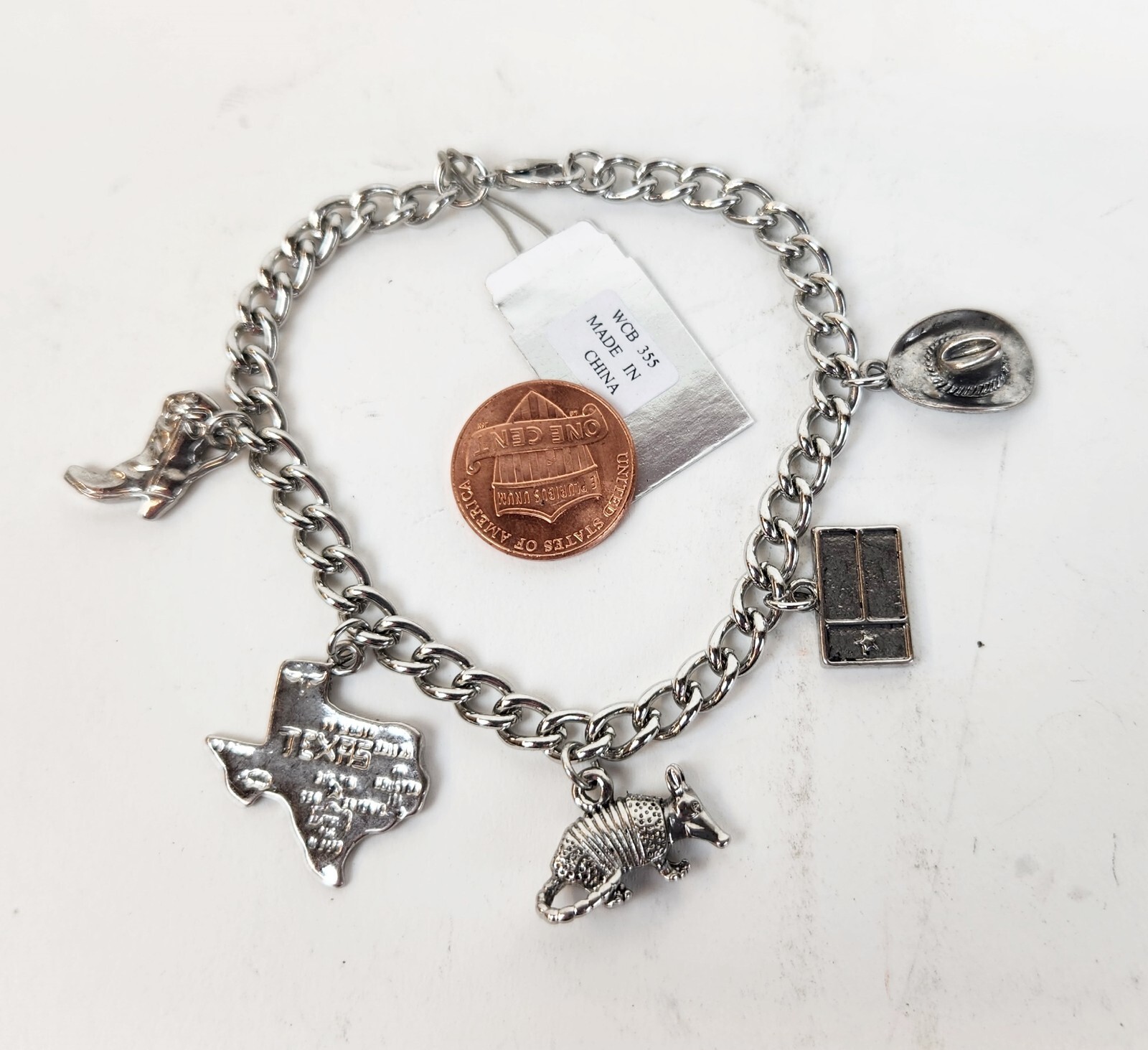 Texas Charm Souvenir Bracelet w/ Pewter Cowboy Boot Hat Flag Armadillo 7-1/2″