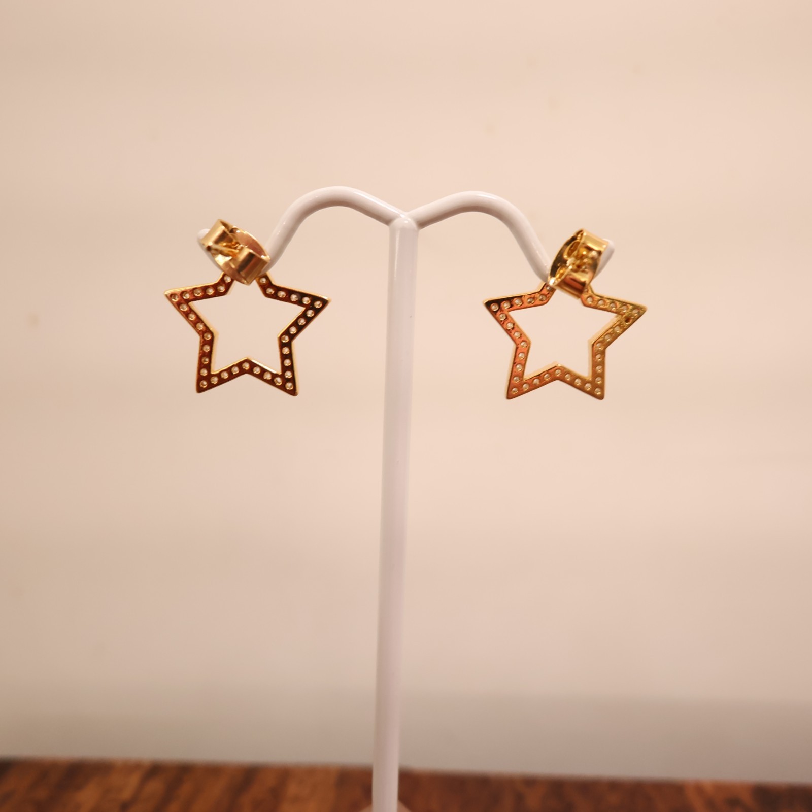 Star earrings goldtone pave clear crystals sparkly butterfly backs outline studs