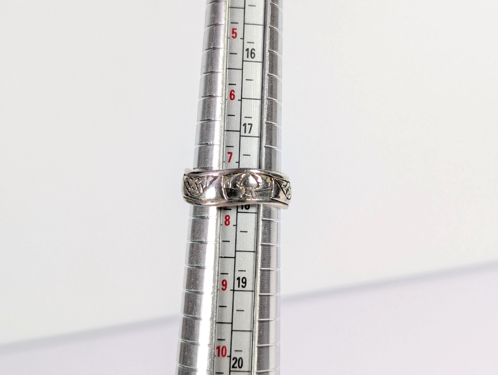 Vtg Peter Stone PSCL 925 Sterling Silver CLADDAGH Celtic Wavy Band Ring 7.5