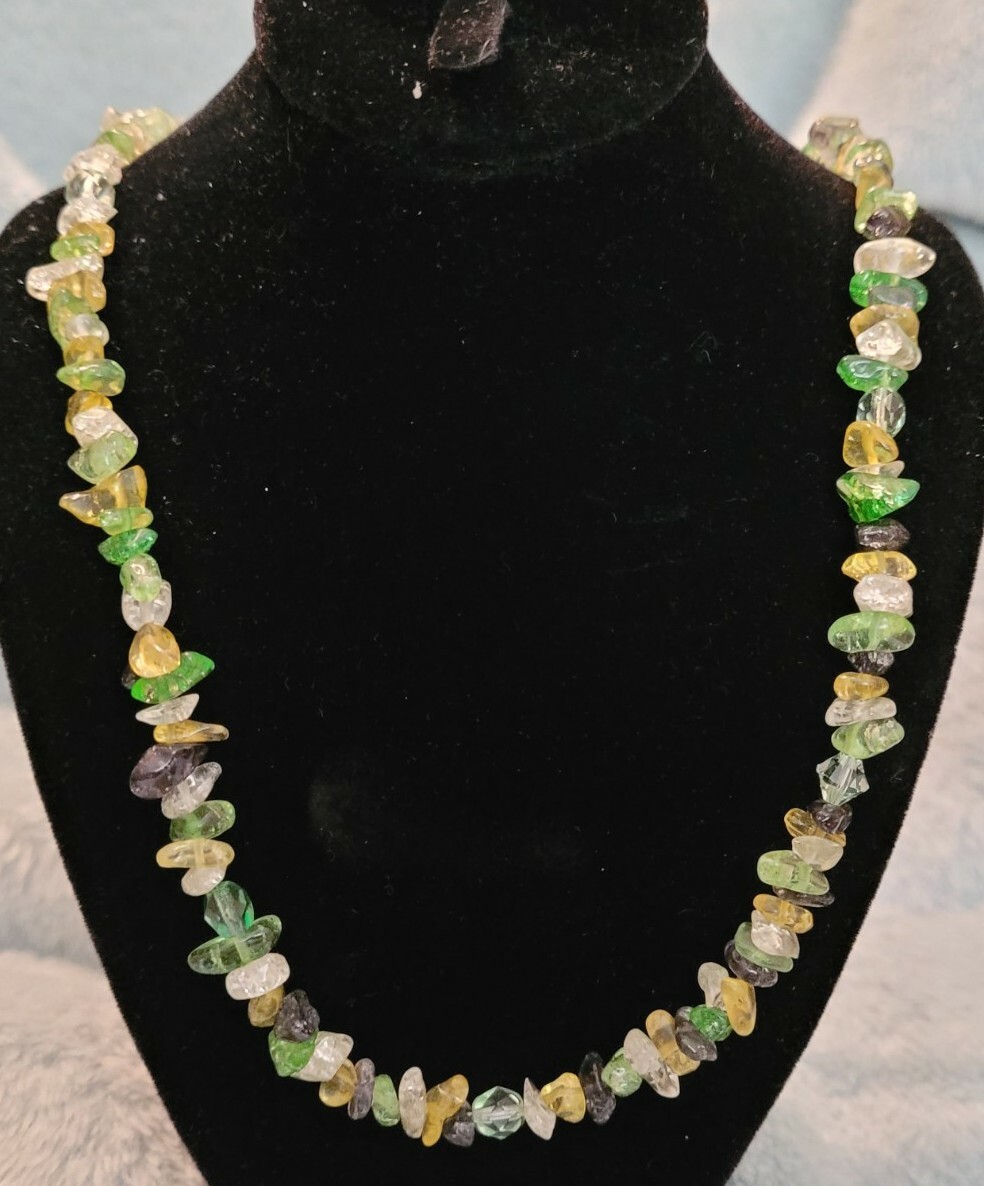 Vintage Costume Jewelry necklace with beads/semi precious stones 22.5 inches