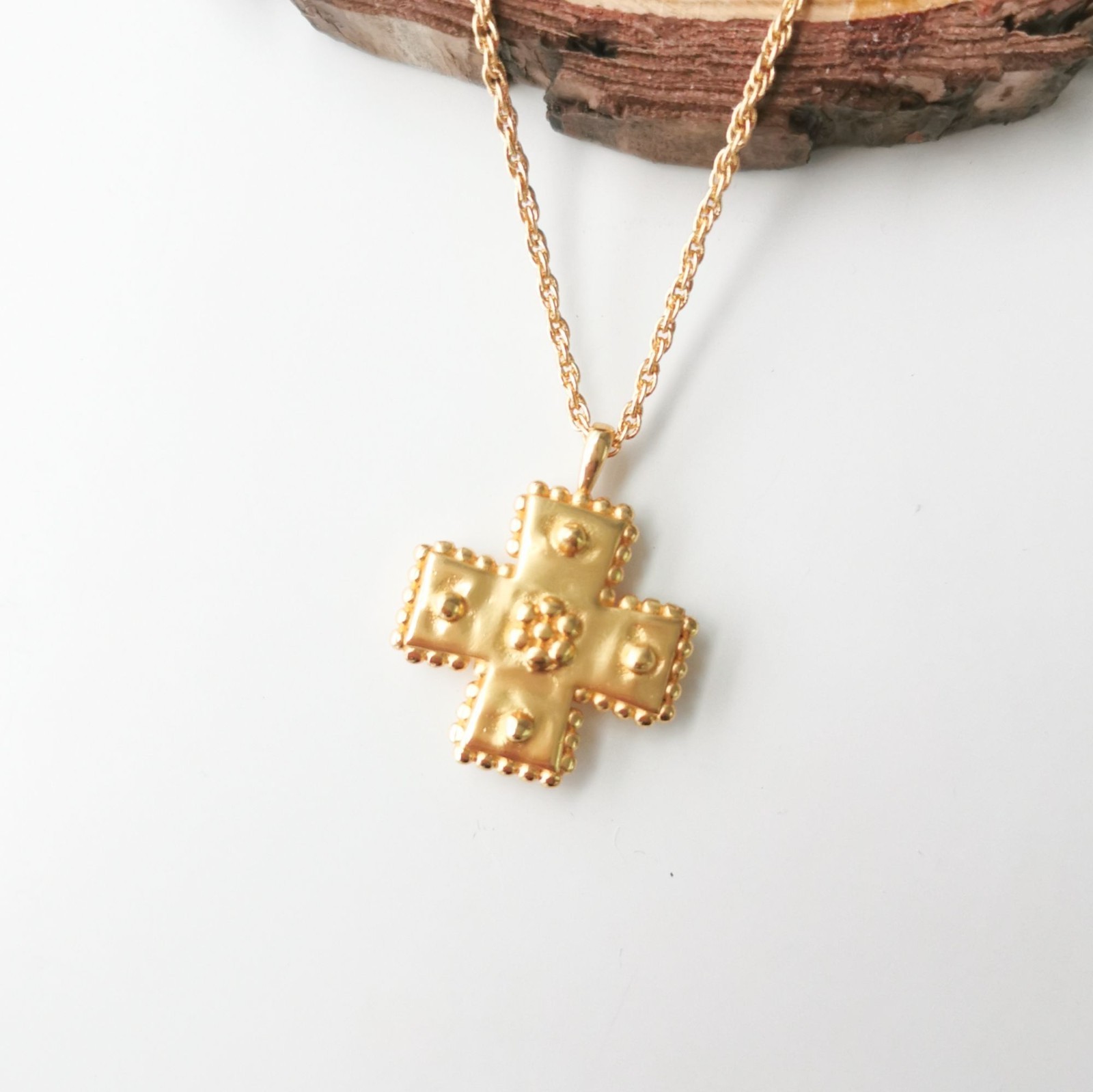 Julie Vos Canterbury Cross Pendant Necklace Gold