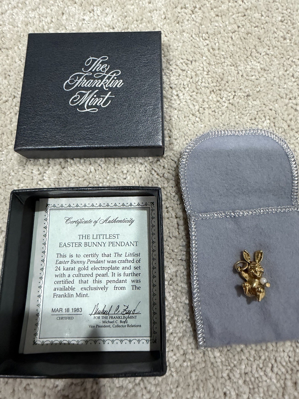 The Franklin Mint Littlest Easter Bunny Rabbit Charm Pendant Gold Plated Pearl