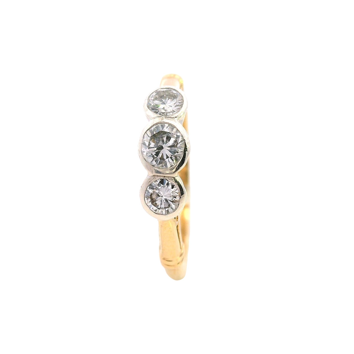 18 ct Yellow and White Gold Diamond Ring, two 0.07ct and a 0.20ct Diamonds