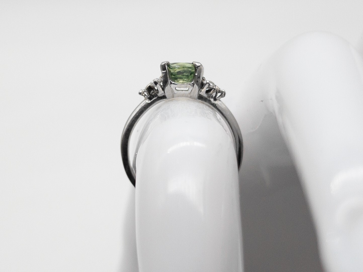 Vintage 1950s $5000 1.83ct Natural Green Sapphire VS H Diamond Platinum Ring 4g