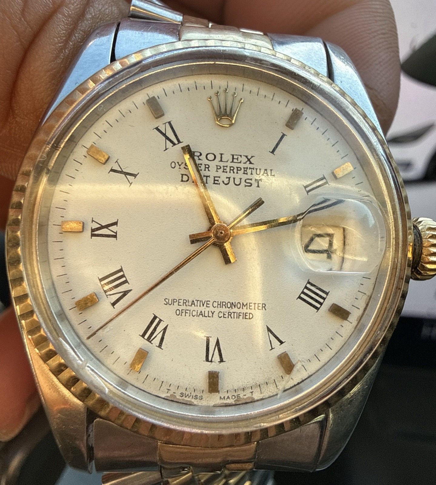 VINTAGE 1969 Rolex DATEJUST 1601- white Roman Dial Runs Keeps Time NEEDS SERVICE