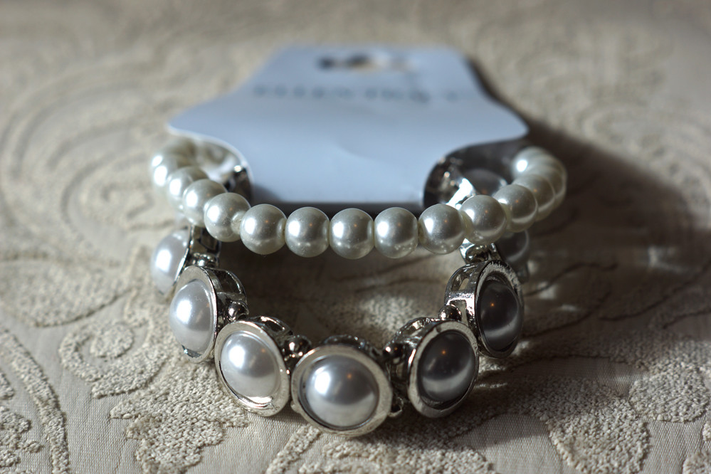 ELLEN TRACY 2 piece BRACELET Set NEW!