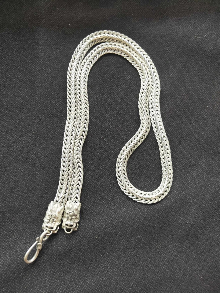 Exquisite tibet silver carved dragon head statue chain Necklace Ethnic