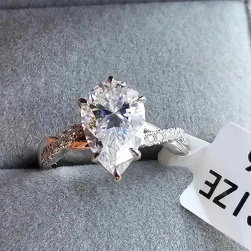 Lab-Created Diamond 4Ct Pear Cut Women’s Anniversary Ring 14K White Gold Plated