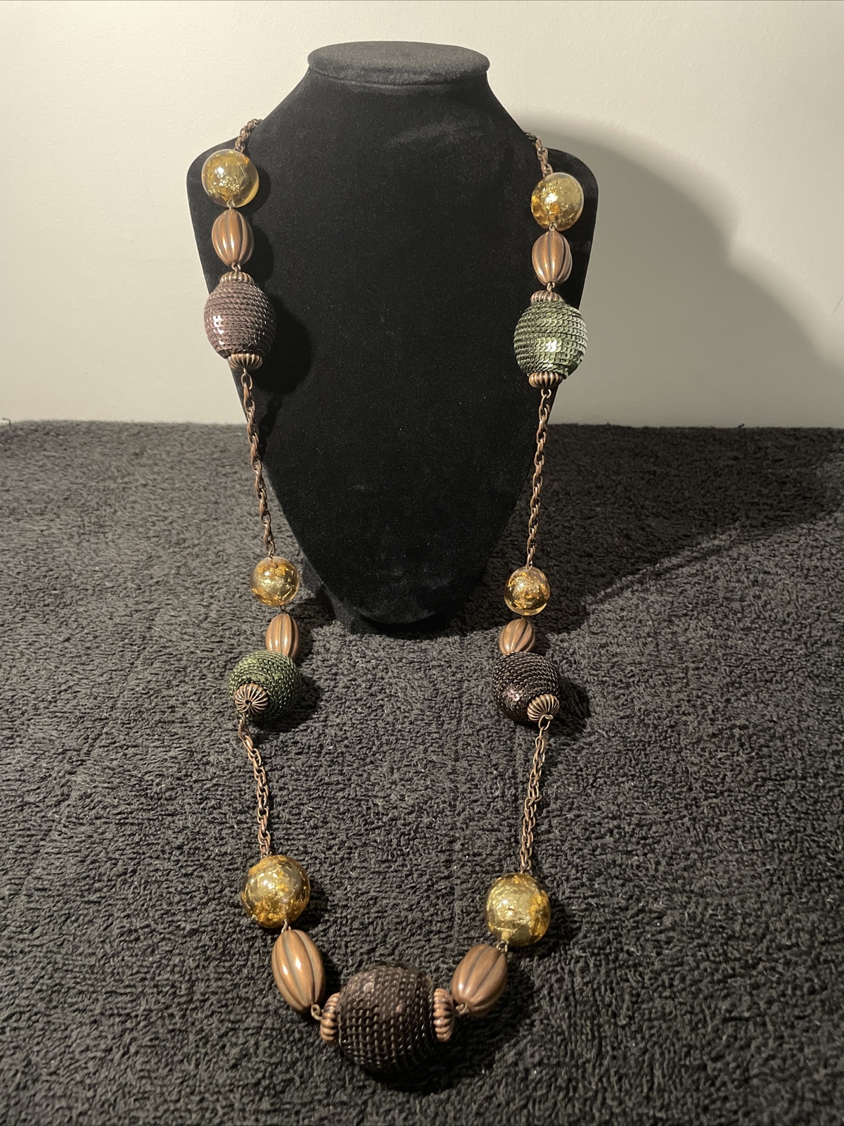 VTG Chunky Statement Beaded & Mixed Mesh Green Gold Honey Tan Sparkle Necklace