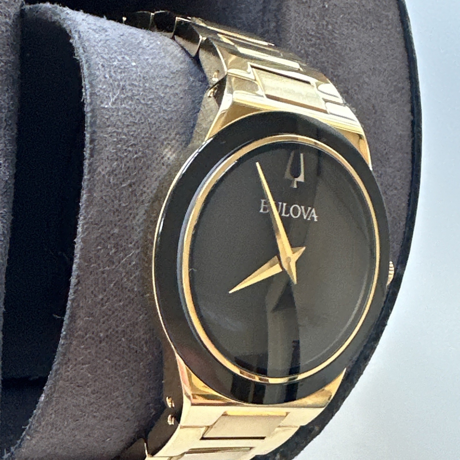 Bulova Men’s Modern Slim Movement Quartz Gold Stainless Steel Watch 41 MM 97A183