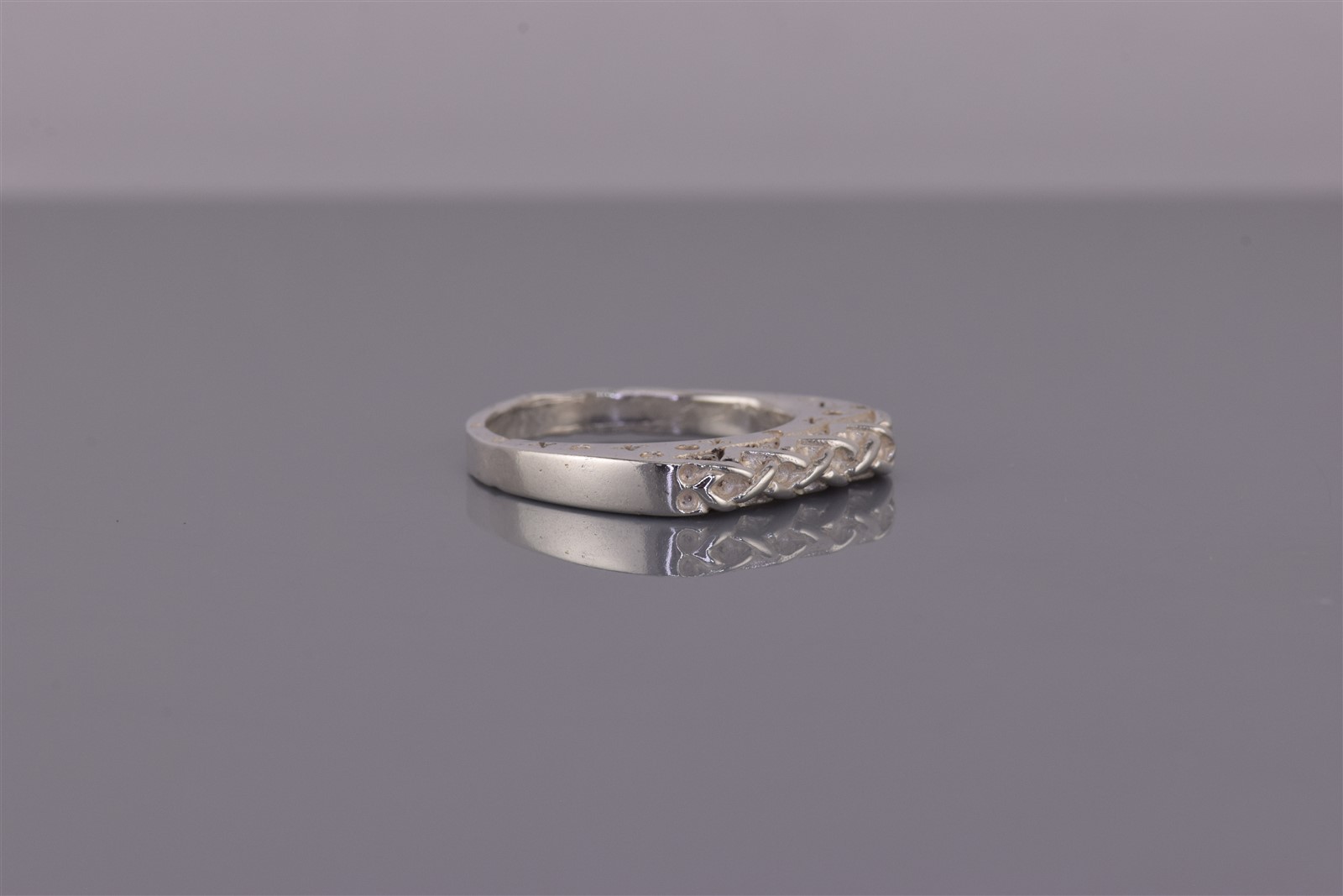 Sterling Silver 3.5mm Woven Crossover X`s & O`s Carved Band Ring 5g 925 Sz: 7