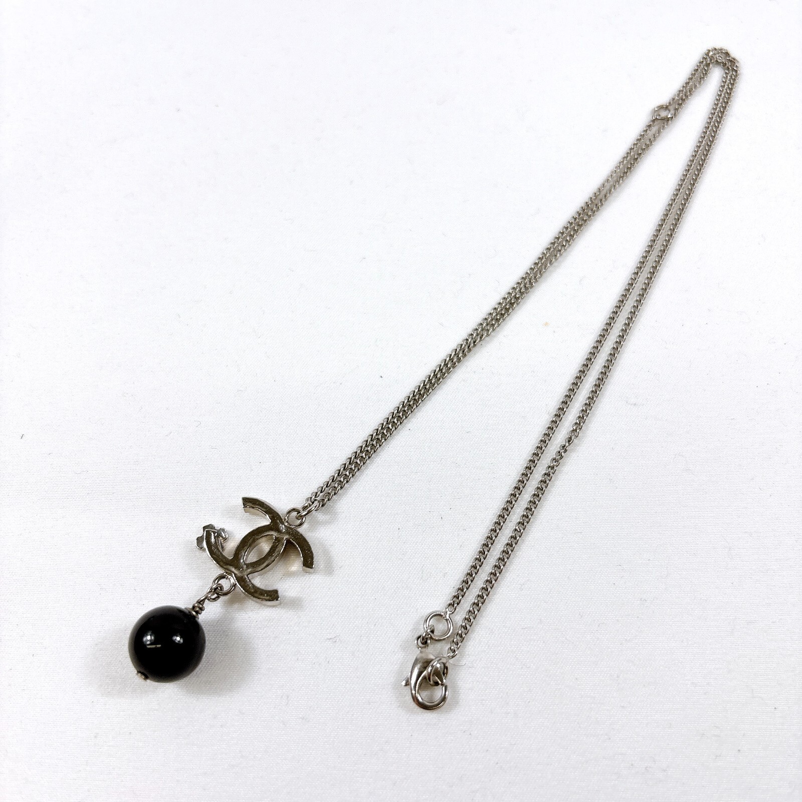 CHANEL CC Logo Necklace Silvertone Black Bead Drop Authentic B13K JAPAN B1684