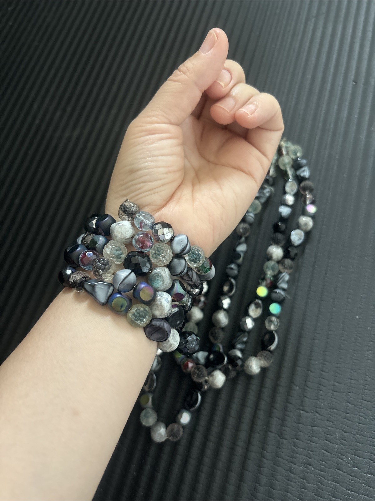 Unsigned But Guess Old Vintage Glass Bead Necklace Earrings And Bracelet