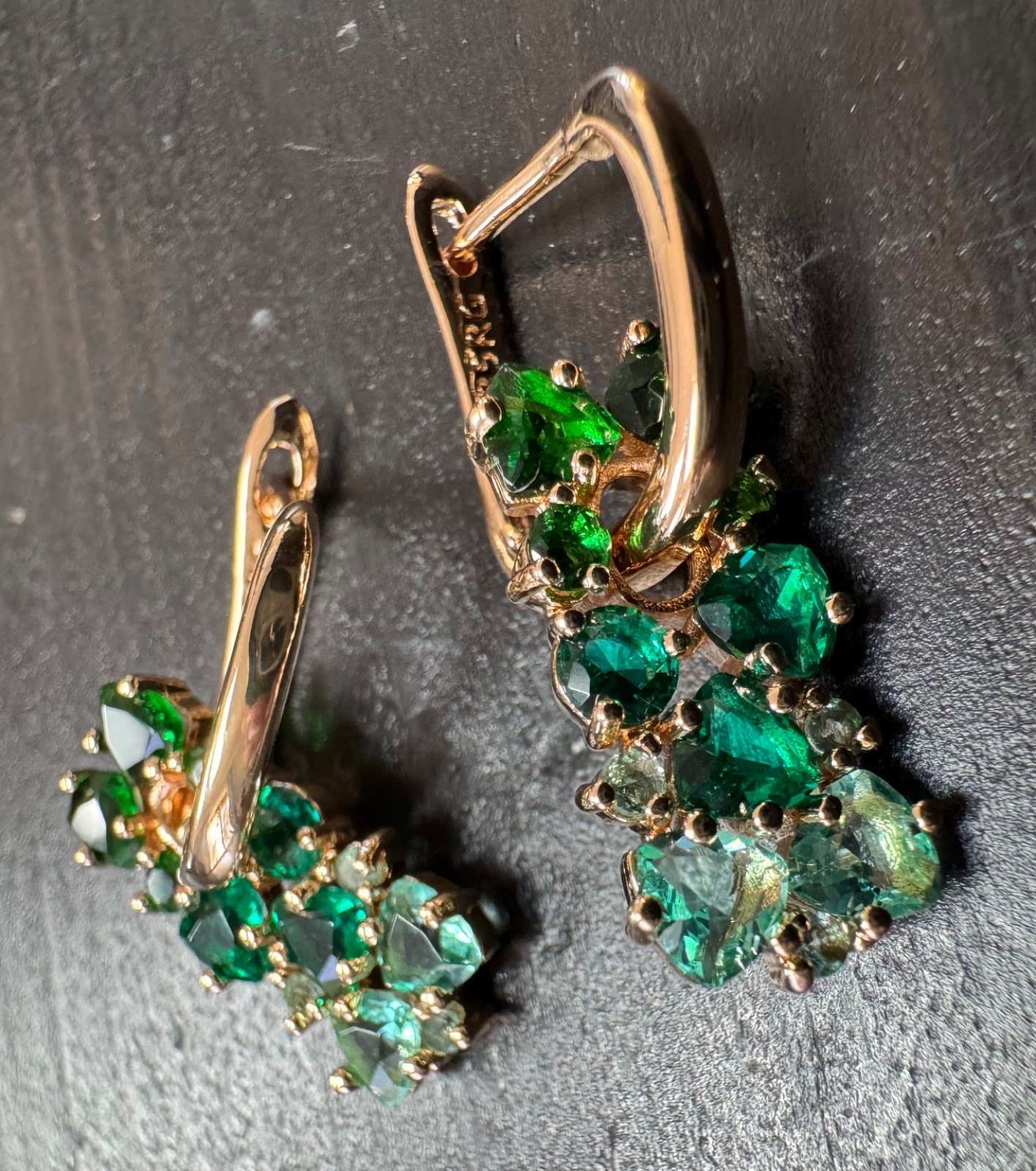 585 14K RG Rose Gold Stamped Allure Ombré Kelly Green Stud Earrings