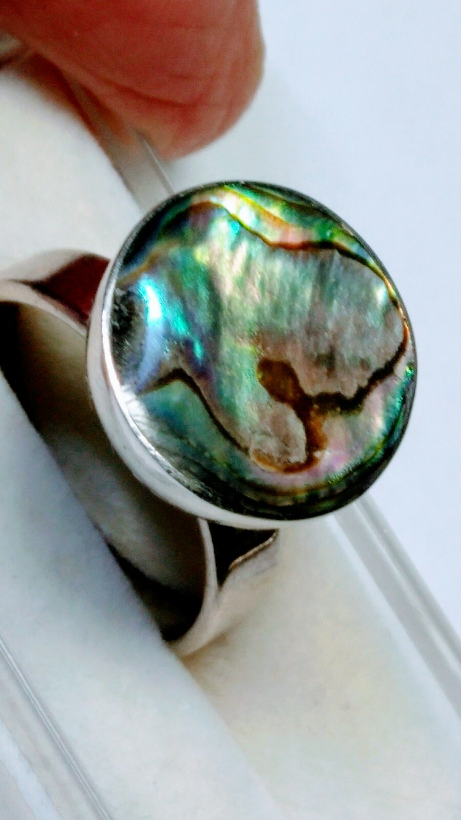 SPECTACULAR ABALONE SHELL INLAYS IN STERLING SILVER.925 RING SIZE 8.75-9.0!