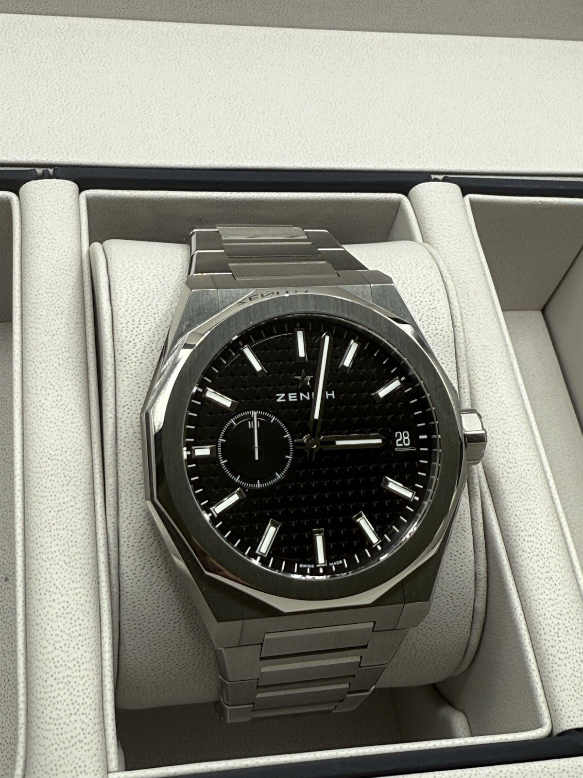 Zenith Defy Men’s Black Watch – 03.9300.3620/21.I001