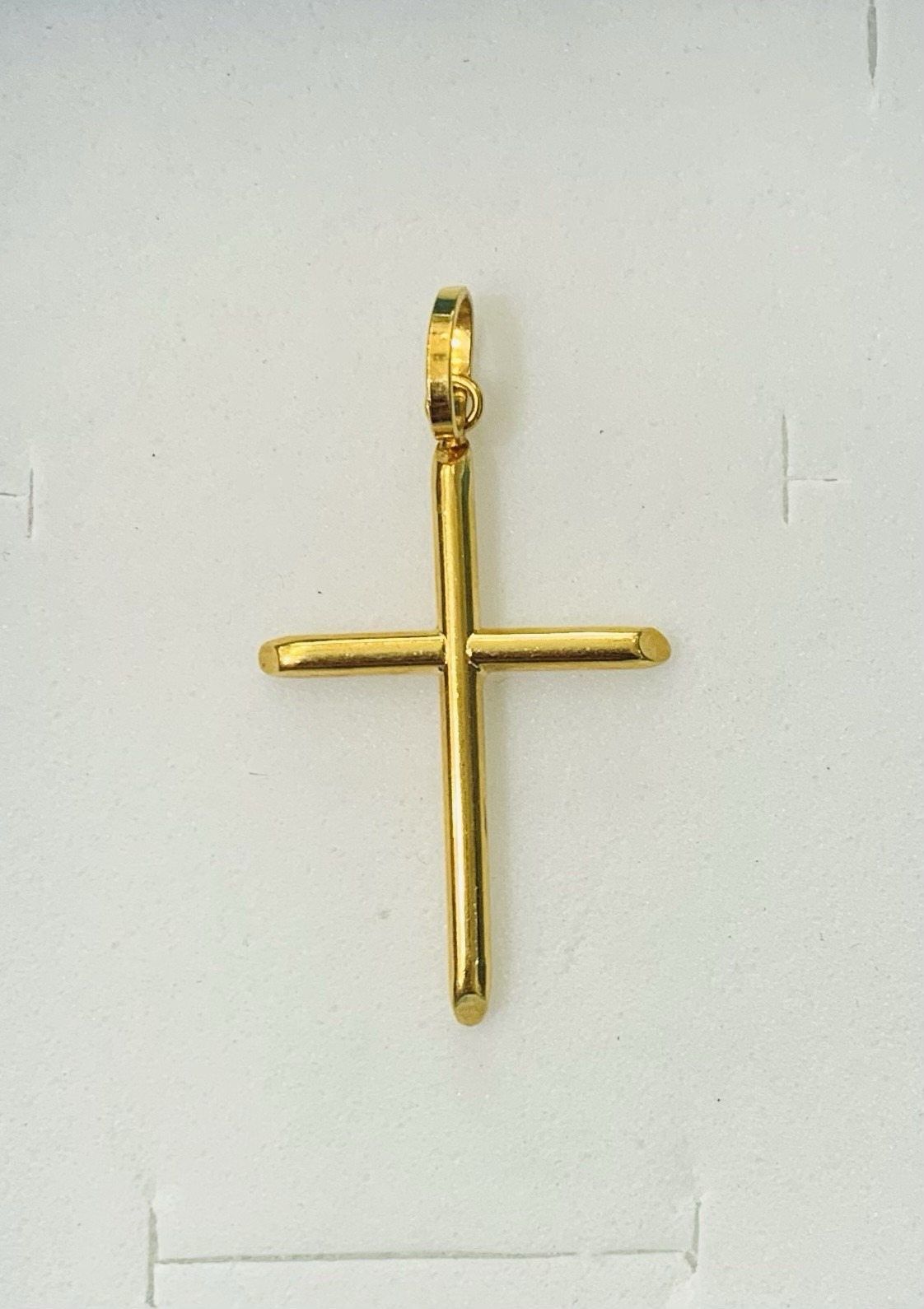 18K Yellow Gold Shaped Cross Pendant 0.84Grams(Italy)
