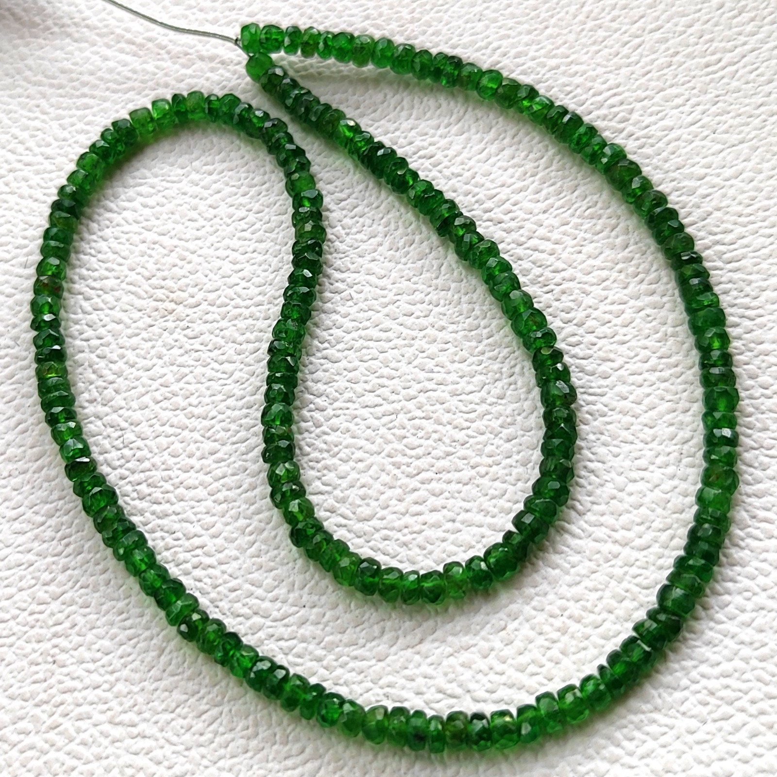 Chrome Diopside Gemstone Beads 4mm Faceted Rondelle 16″ Strand