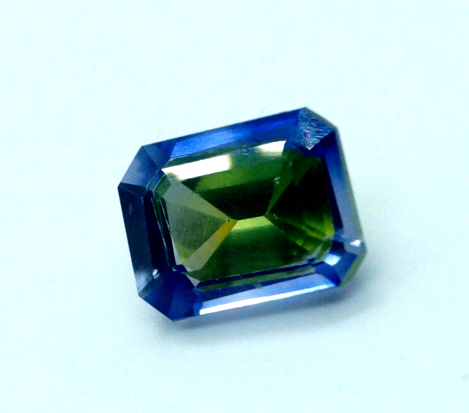 5.3 CT Natural Bi-Colour Pitambari Sapphire Radiant Certified Gemstone 10×8 MM