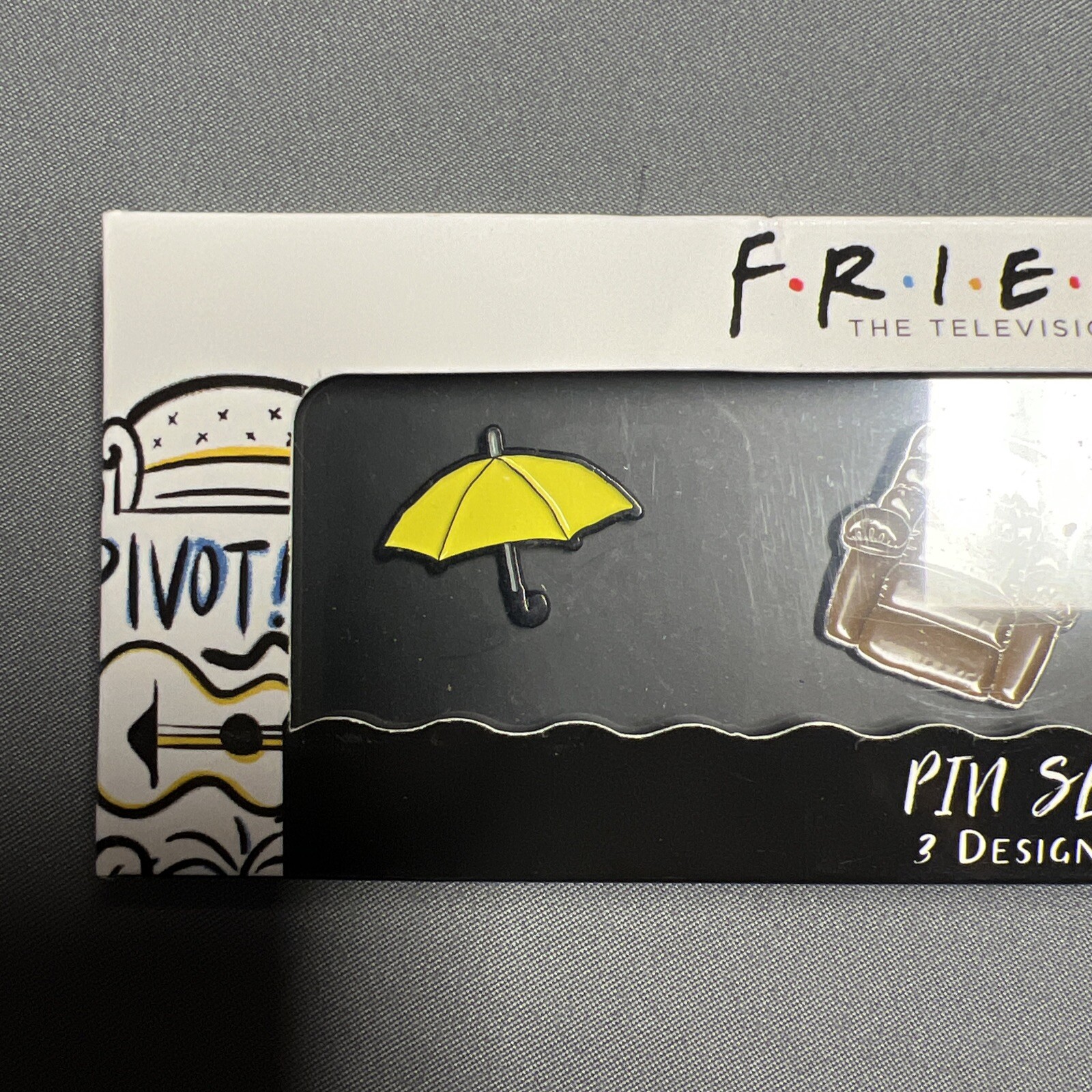 Friends Culturefly Three Piece Pin Set Umbrella Recliner Sofa