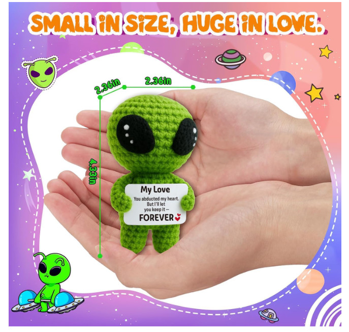 Handmade Crochet Alien Plush with Romantic Card – Perfect Gift for Loved Ones