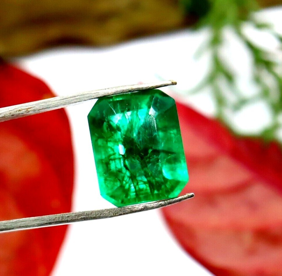 Green Emerald Certified Emerald Cut Loose Gemstone Natural Colombian 8.35 Ct