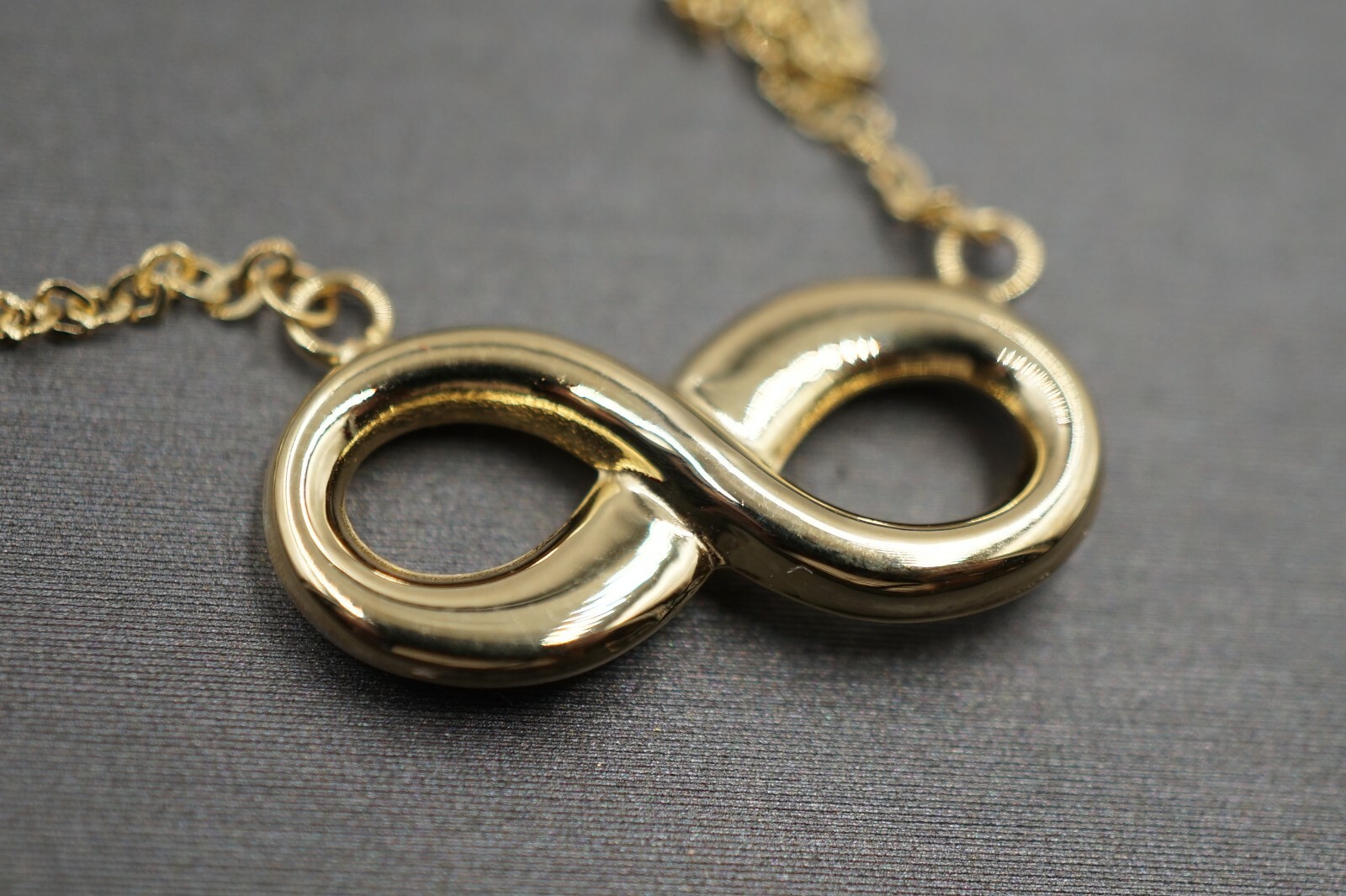 14K Yellow Gold Hollow Diamond Cut Two Tone Infinity Charm Pendant Necklace.17+1
