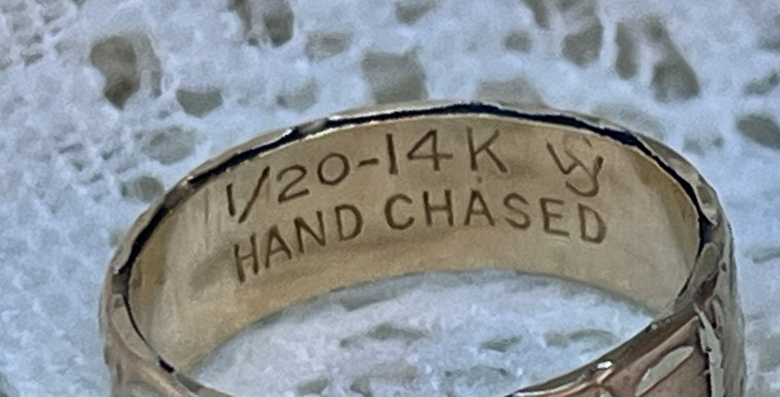 VINTAGE Hand-Chased Gold Fill Wedding Band Wide Ornate Stacking Ring SIGNED 6.25