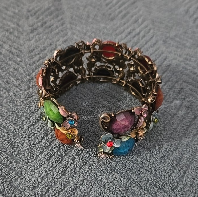 Multicolor Glass Flower Cuff Bracelet, Teardrop Stones, Beaded Charm.