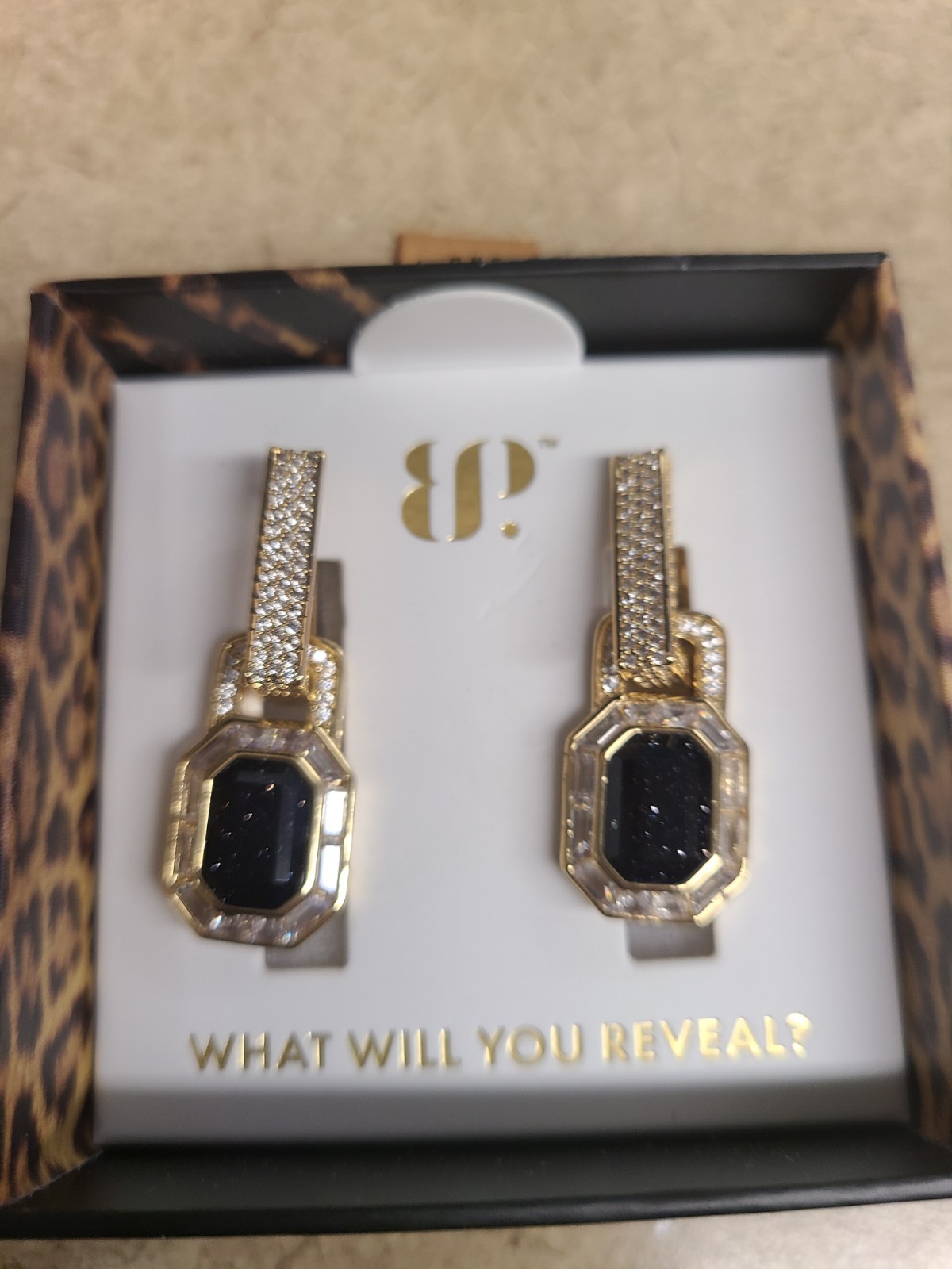 Bomb Party Untamed Earrings ER67097 Fastened For Chaos Onyx Sandstone Gold Plate