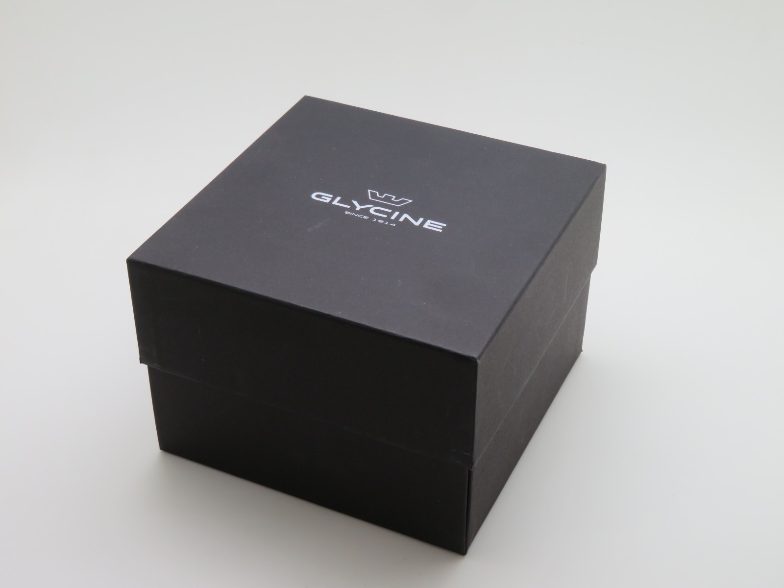 2024 Glycine GL0454 Men’s 43mm Stainless Steel Swiss Automatic Wristwatch