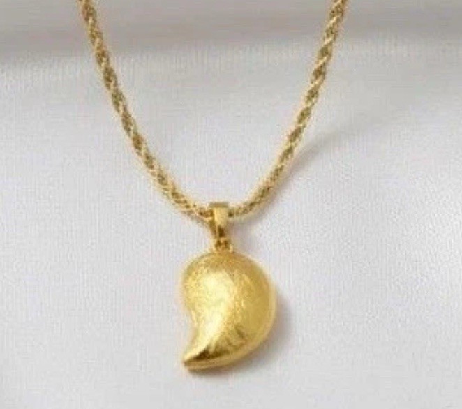 ‏Gold Plated Leaf Necklace Women Minimalist Pendant Nature Jewelry Gift