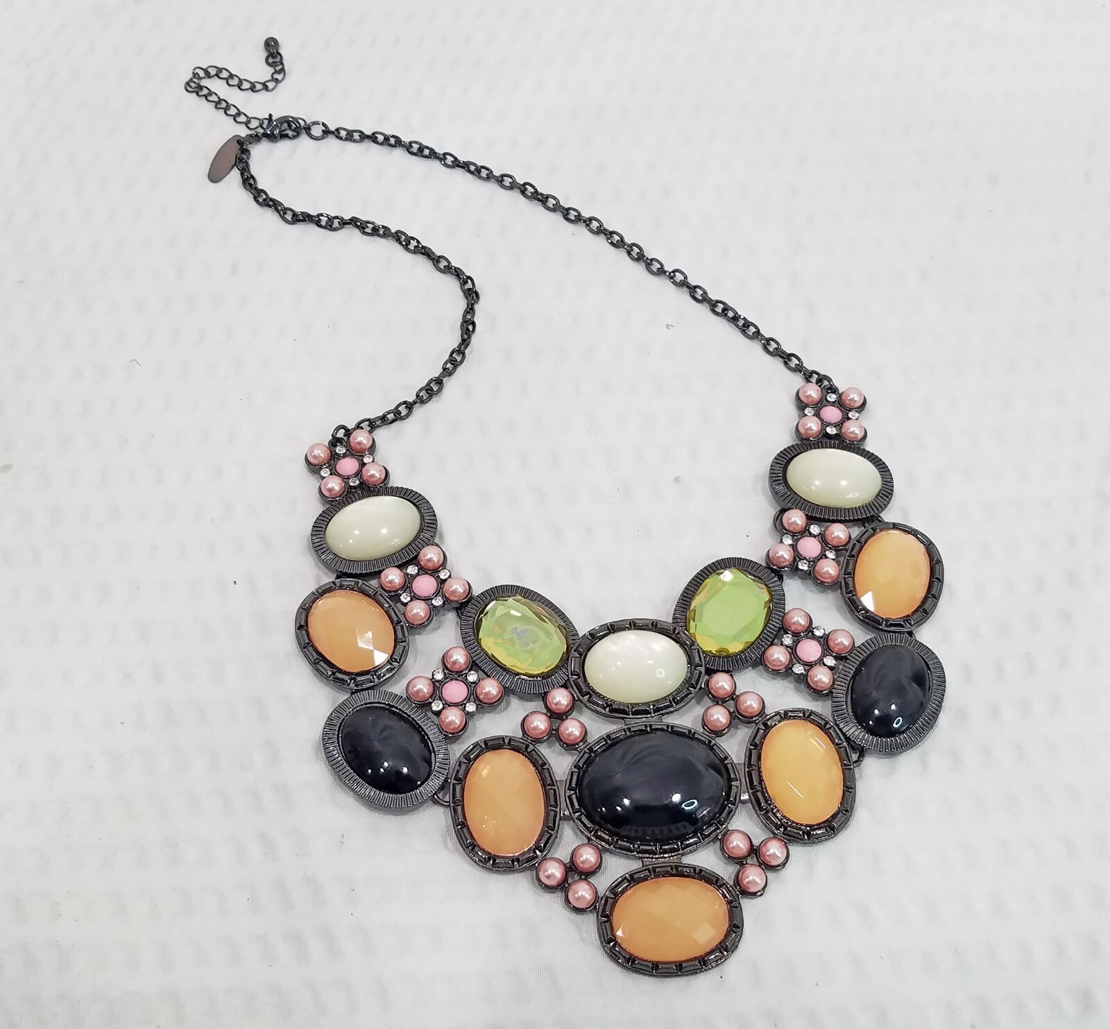 Signed NY Gunmetal Beige, Olive, Black Cabochon & Pink Bead Bib Choker Necklace