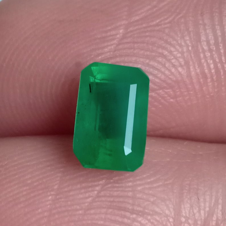 Wholesale Price !! Zambian Green Octagon Cut Earth Mined Loose Gemstone 1.53 Ct